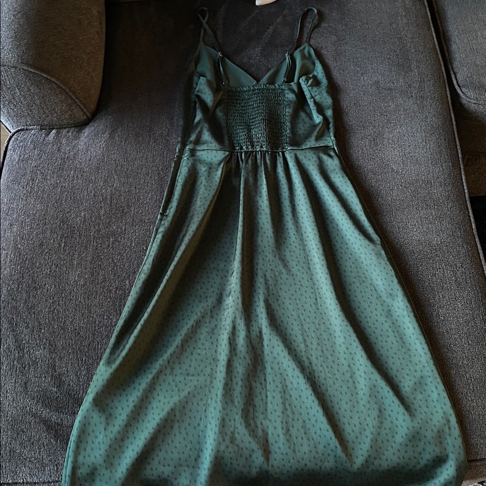 Emerald Spaghetti-Strap Midi Dress with Button Front - Picture 2 of 3